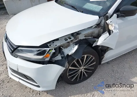 2016 Volkswagen Jetta 1.8T Sport from USA, damaged, VIN 3VWD17AJ9GM253742